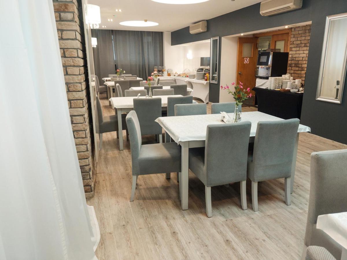Karat Bed and Breakfast Βαρσοβία Εξωτερικό φωτογραφία