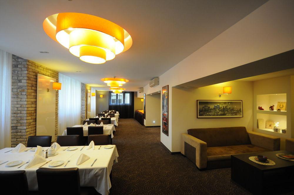 Karat Bed and Breakfast Βαρσοβία Εξωτερικό φωτογραφία