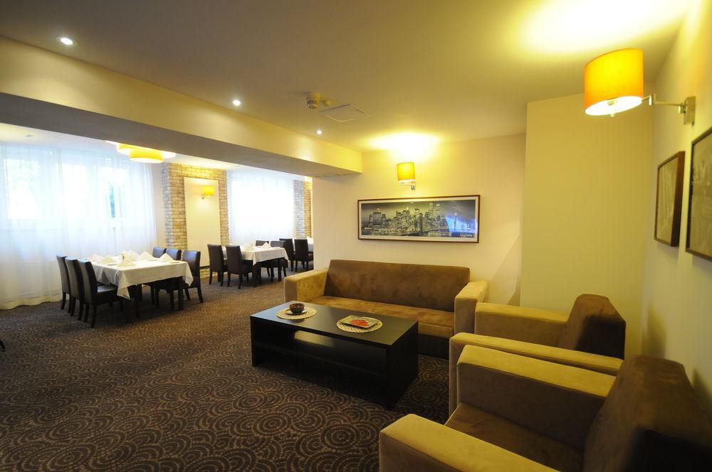 Karat Bed and Breakfast Βαρσοβία Εξωτερικό φωτογραφία